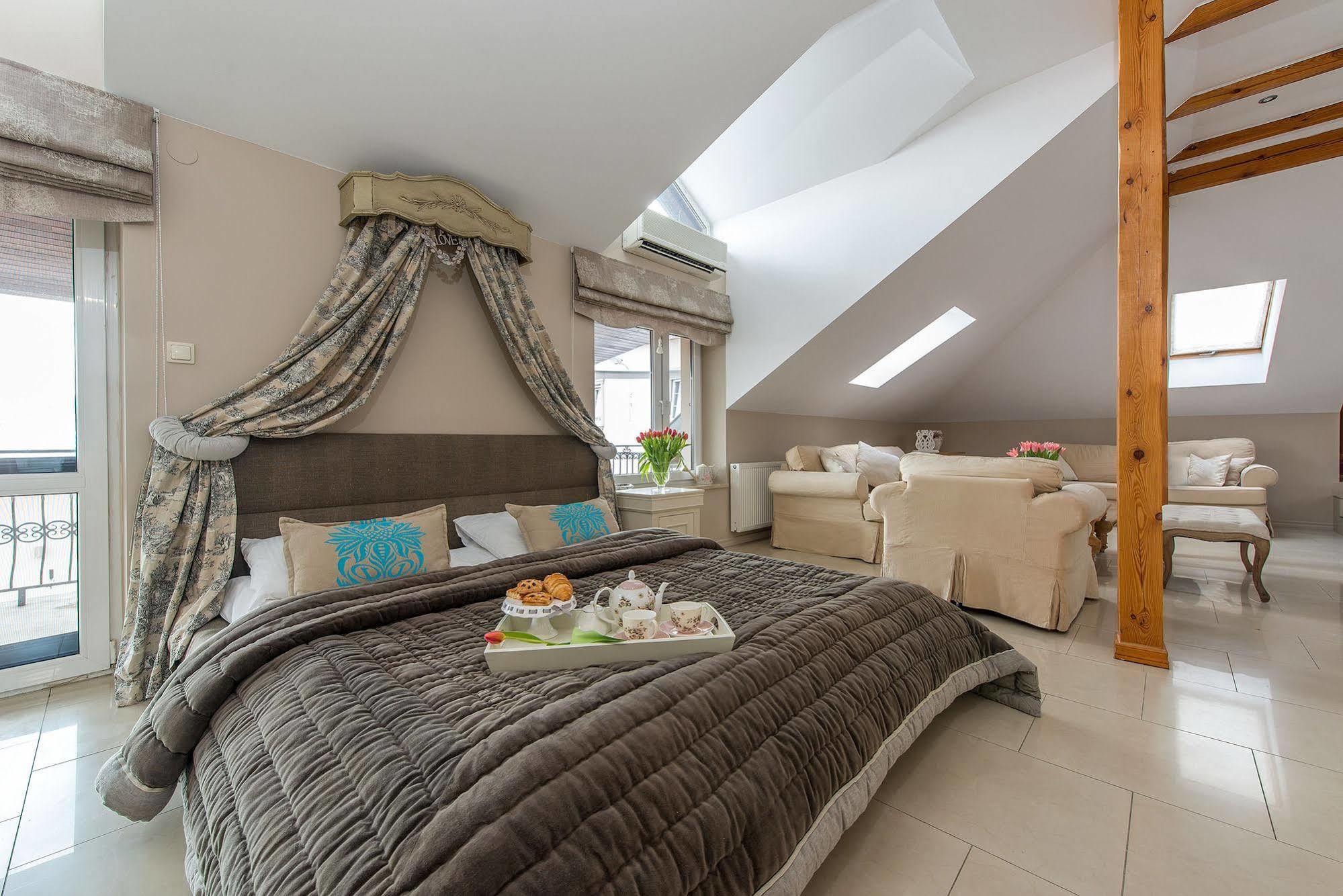 Riviera Resort Airport Modlin Olszewnica Nowa Екстер'єр фото