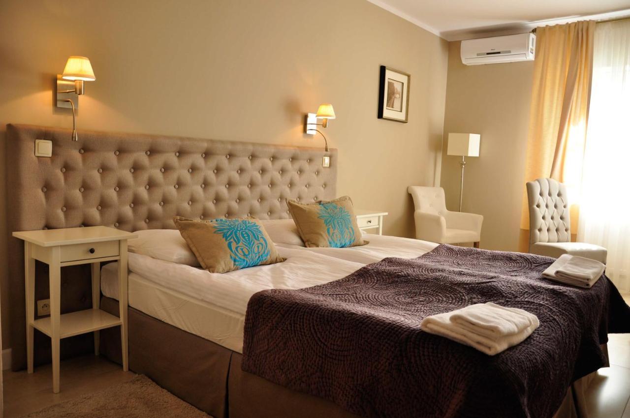 Riviera Resort Airport Modlin Olszewnica Nowa Екстер'єр фото