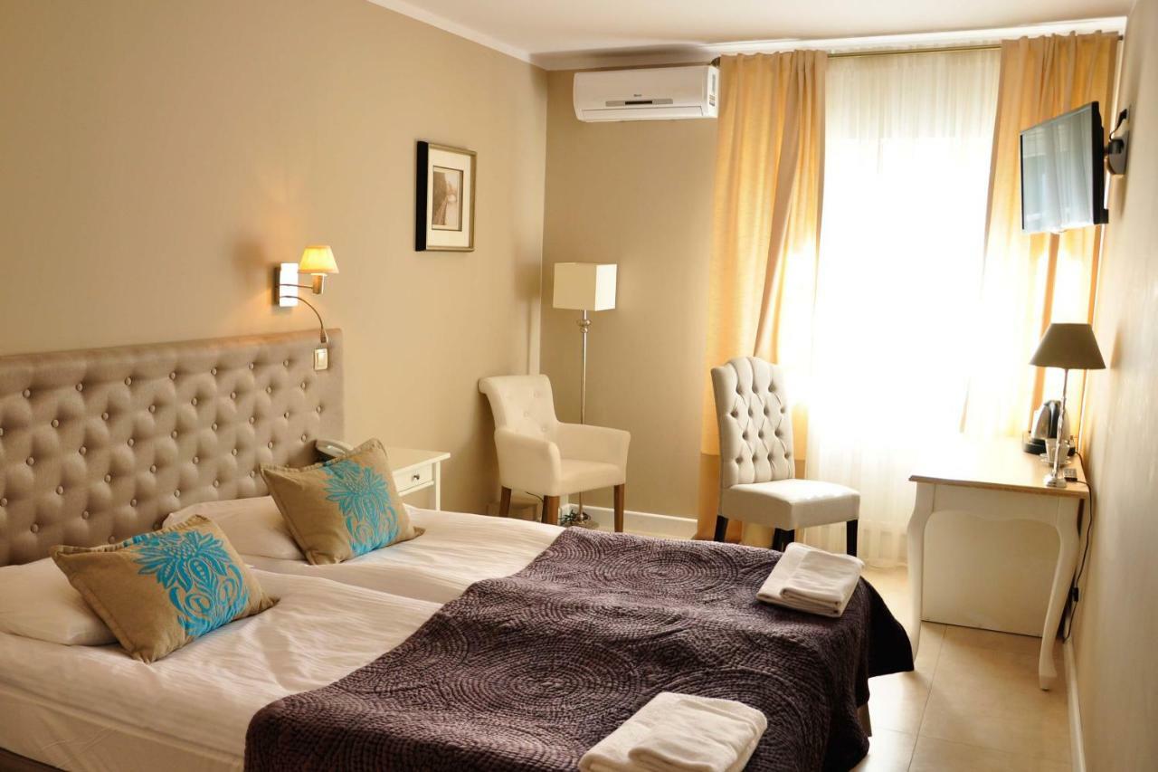 Riviera Resort Airport Modlin Olszewnica Nowa Екстер'єр фото