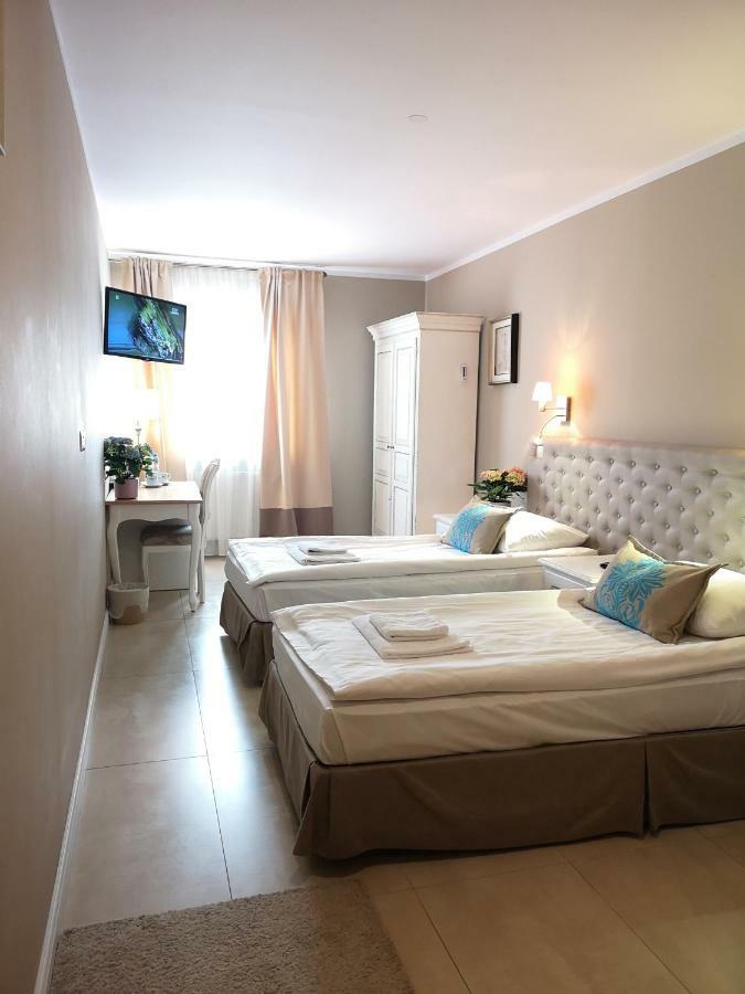 Riviera Resort Airport Modlin Olszewnica Nowa Екстер'єр фото